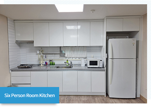 Six Person Room Kitchen